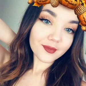 Meet your Posher, Nevís